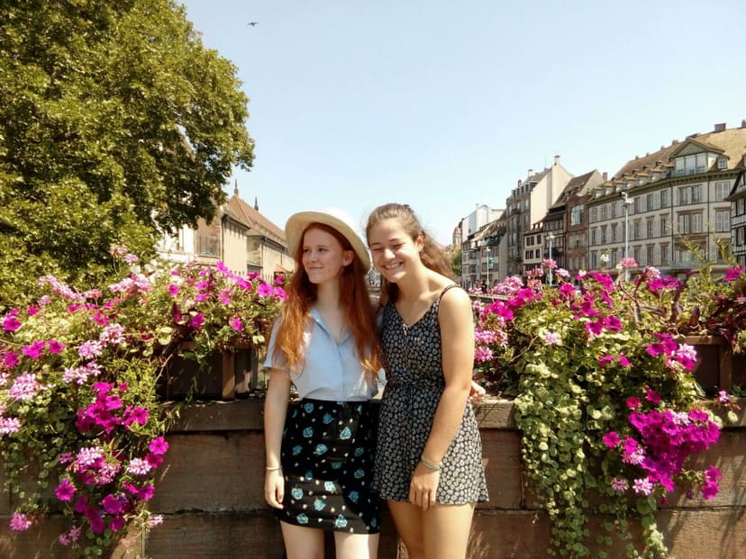 Students in a German city during a school exchange programme in Germany, experiencing everyday life and cultural integration.
