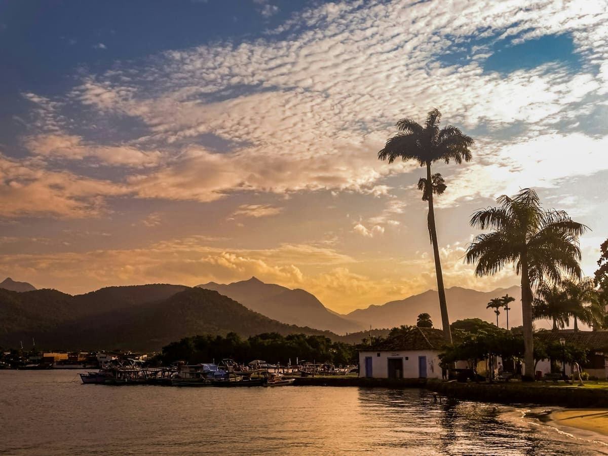 Coastal landscape in Brazil at sunset, showing the natural environment students experience during a school exchange in Brazil.