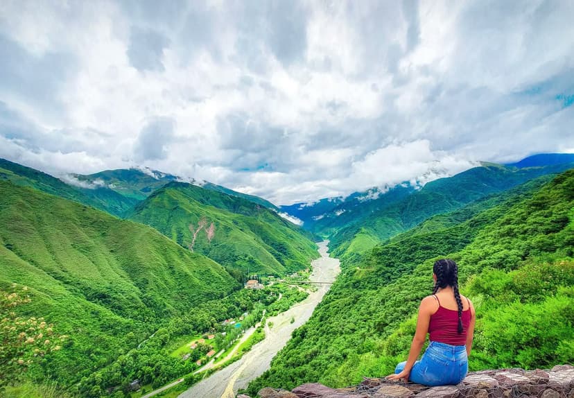 Student overlooking the Argentine mountains during a high school exchange programme, experiencing nature and daily life.